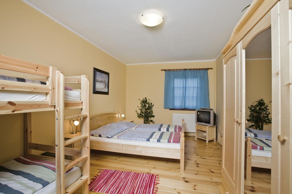 Wellness Hotel Marlin Nová Pec Quarto foto